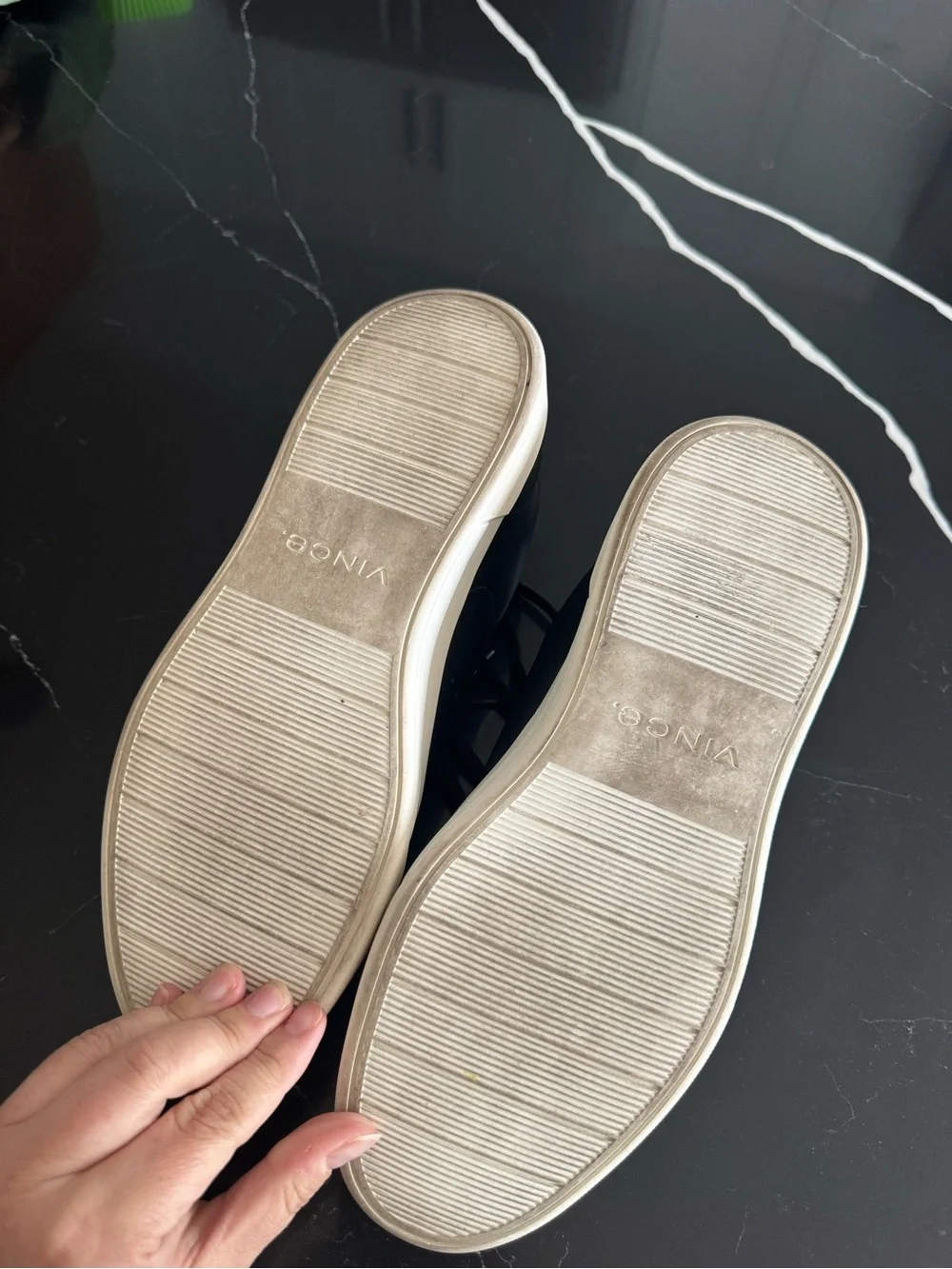 Vince classic black